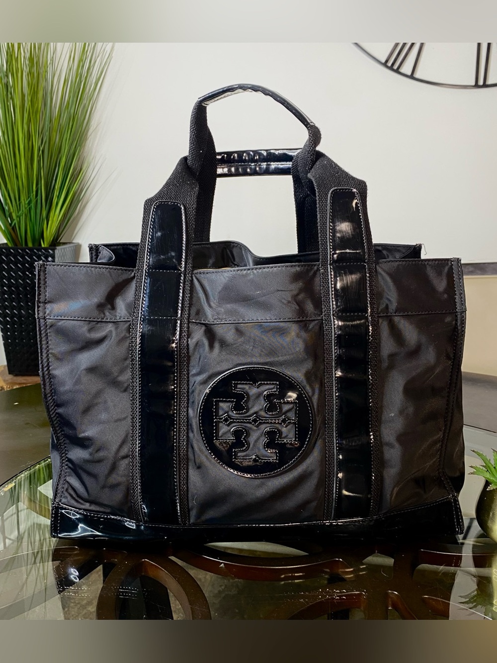 Tory Burch Ella Tote Bag Black Nylon Patent Leather Medium Large - Picture 2 of 8